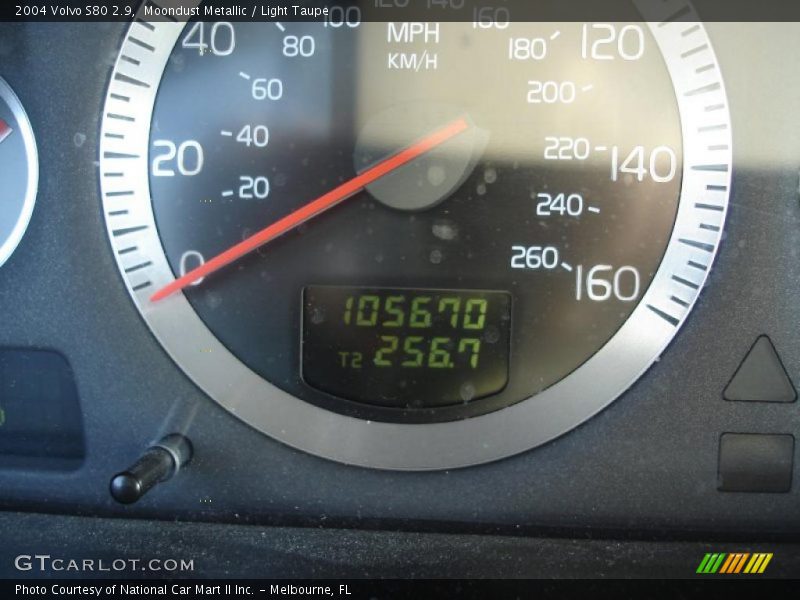 Moondust Metallic / Light Taupe 2004 Volvo S80 2.9