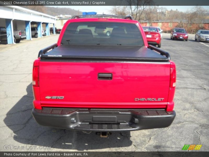 Victory Red / Graphite 2003 Chevrolet S10 LS ZR5 Crew Cab 4x4