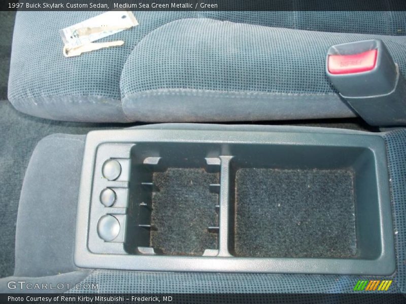 Medium Sea Green Metallic / Green 1997 Buick Skylark Custom Sedan