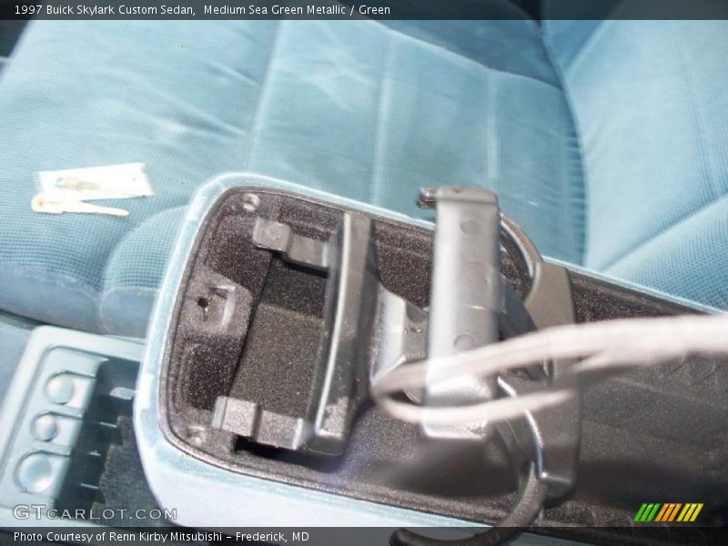 Medium Sea Green Metallic / Green 1997 Buick Skylark Custom Sedan