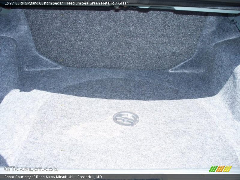 Medium Sea Green Metallic / Green 1997 Buick Skylark Custom Sedan