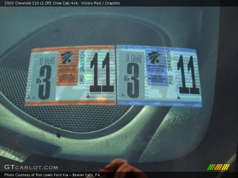 Victory Red / Graphite 2003 Chevrolet S10 LS ZR5 Crew Cab 4x4