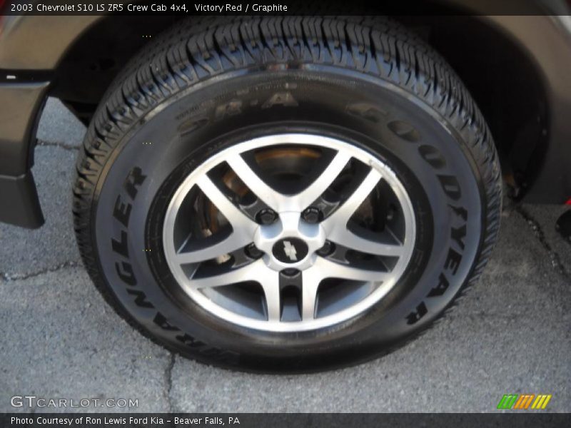 Victory Red / Graphite 2003 Chevrolet S10 LS ZR5 Crew Cab 4x4