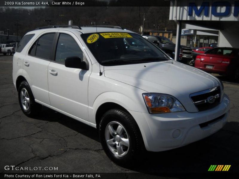 Clear White / Beige 2009 Kia Sorento LX 4x4