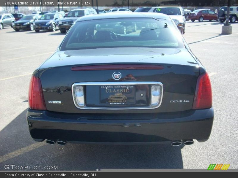 Black Raven / Black 2004 Cadillac DeVille Sedan