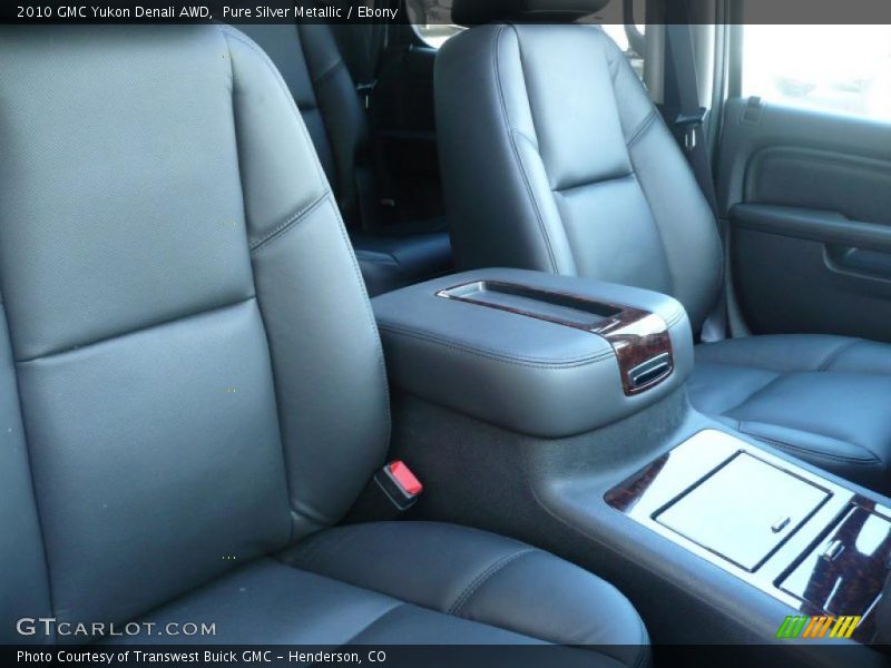 Pure Silver Metallic / Ebony 2010 GMC Yukon Denali AWD