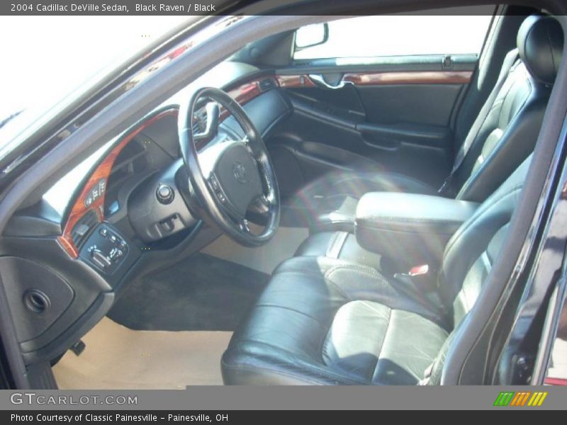 Black Raven / Black 2004 Cadillac DeVille Sedan