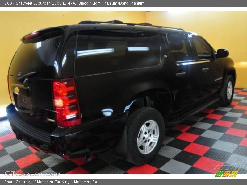 Black / Light Titanium/Dark Titanium 2007 Chevrolet Suburban 1500 LS 4x4