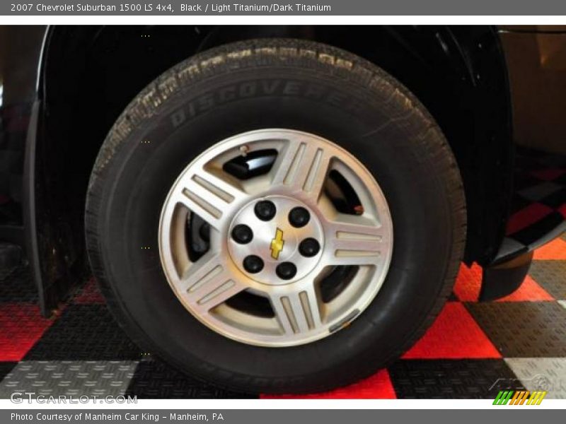 Black / Light Titanium/Dark Titanium 2007 Chevrolet Suburban 1500 LS 4x4