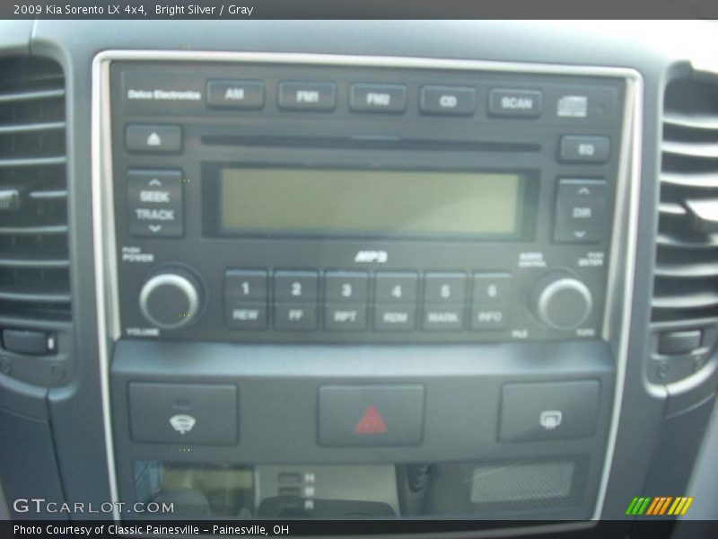 Bright Silver / Gray 2009 Kia Sorento LX 4x4