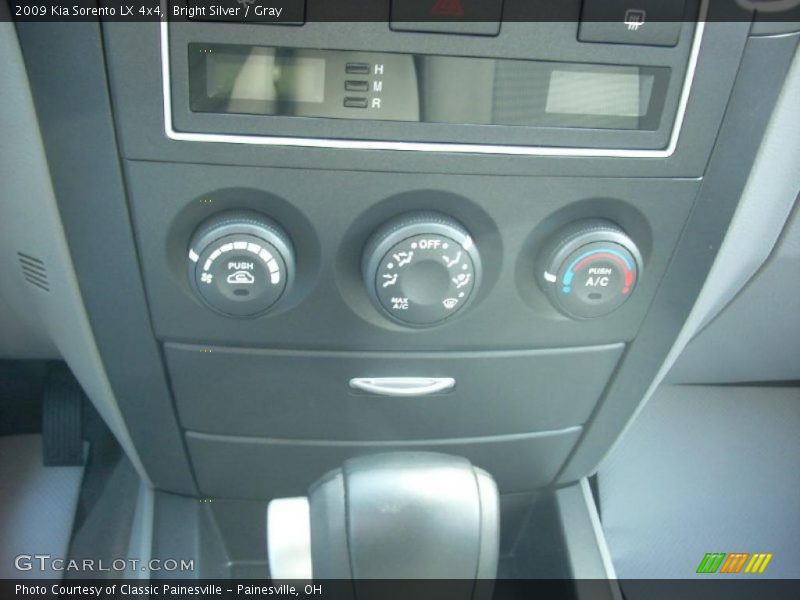 Bright Silver / Gray 2009 Kia Sorento LX 4x4