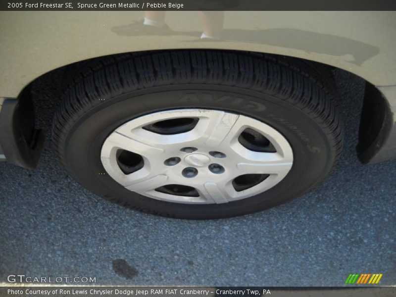 Spruce Green Metallic / Pebble Beige 2005 Ford Freestar SE