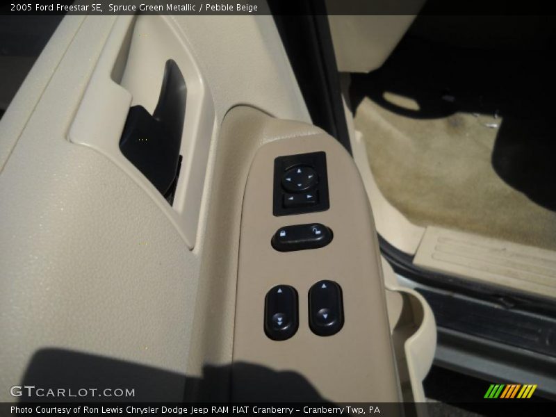 Spruce Green Metallic / Pebble Beige 2005 Ford Freestar SE