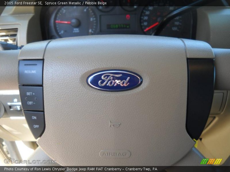 Spruce Green Metallic / Pebble Beige 2005 Ford Freestar SE