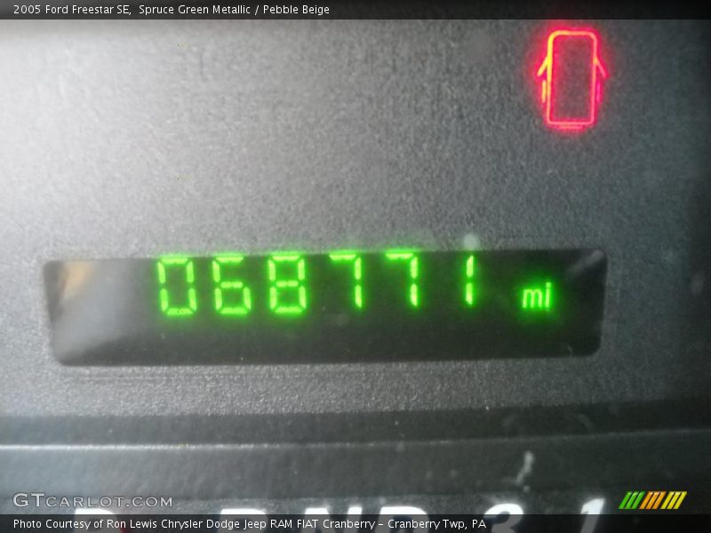 Spruce Green Metallic / Pebble Beige 2005 Ford Freestar SE