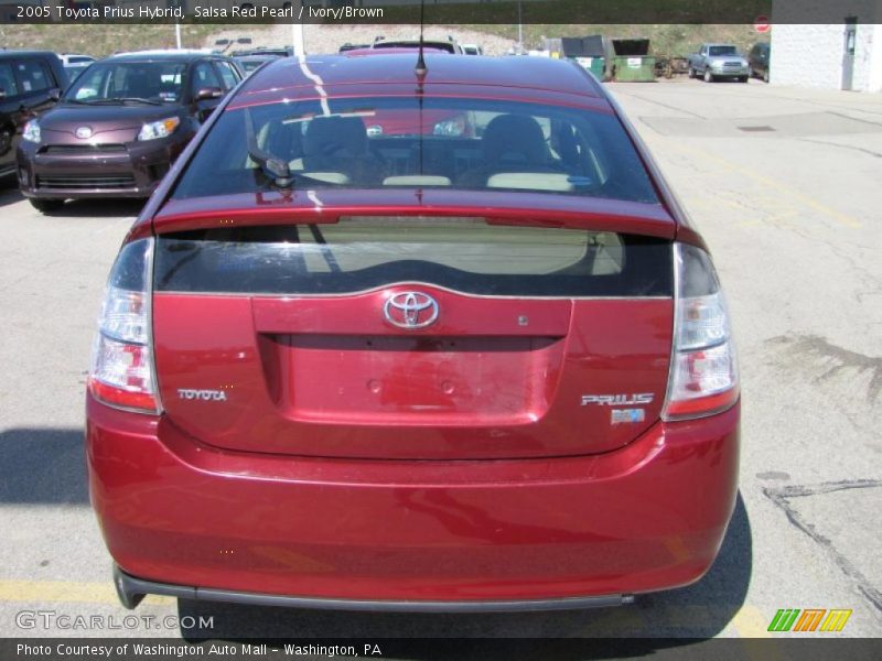 Salsa Red Pearl / Ivory/Brown 2005 Toyota Prius Hybrid