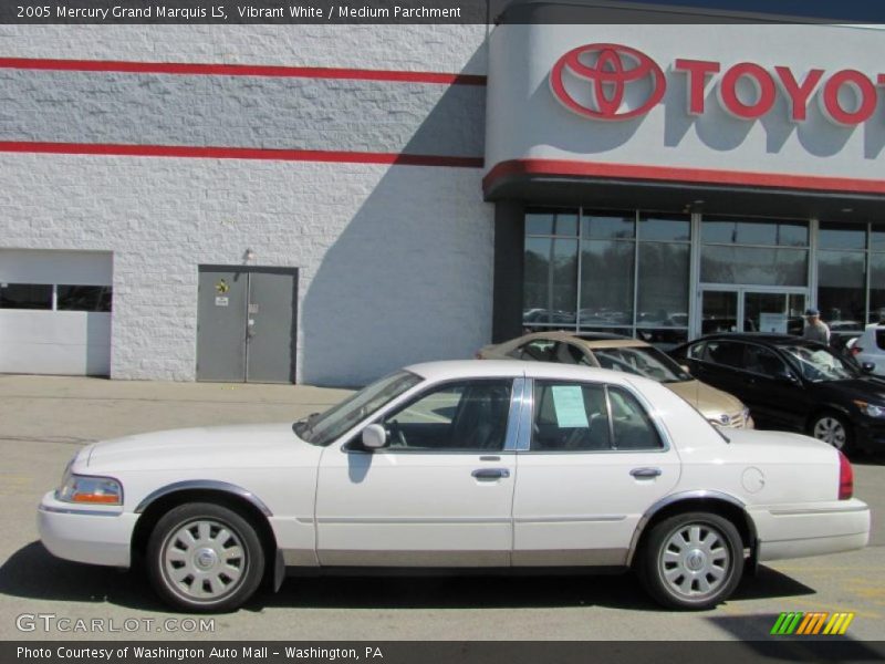 Vibrant White / Medium Parchment 2005 Mercury Grand Marquis LS