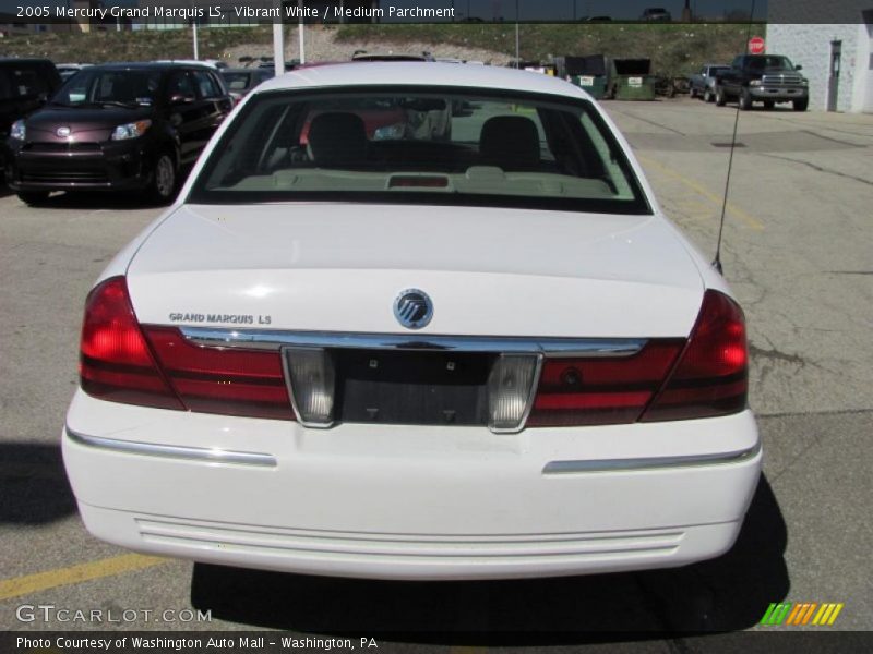 Vibrant White / Medium Parchment 2005 Mercury Grand Marquis LS