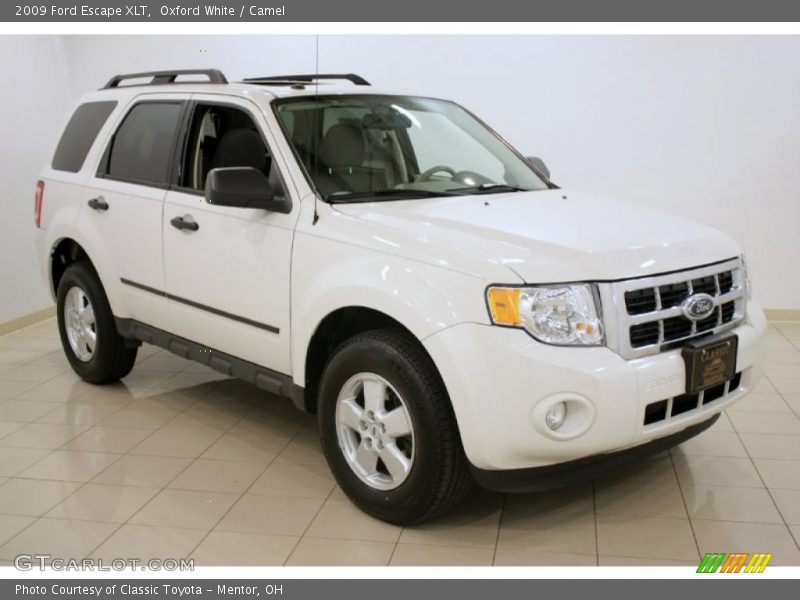 Oxford White / Camel 2009 Ford Escape XLT