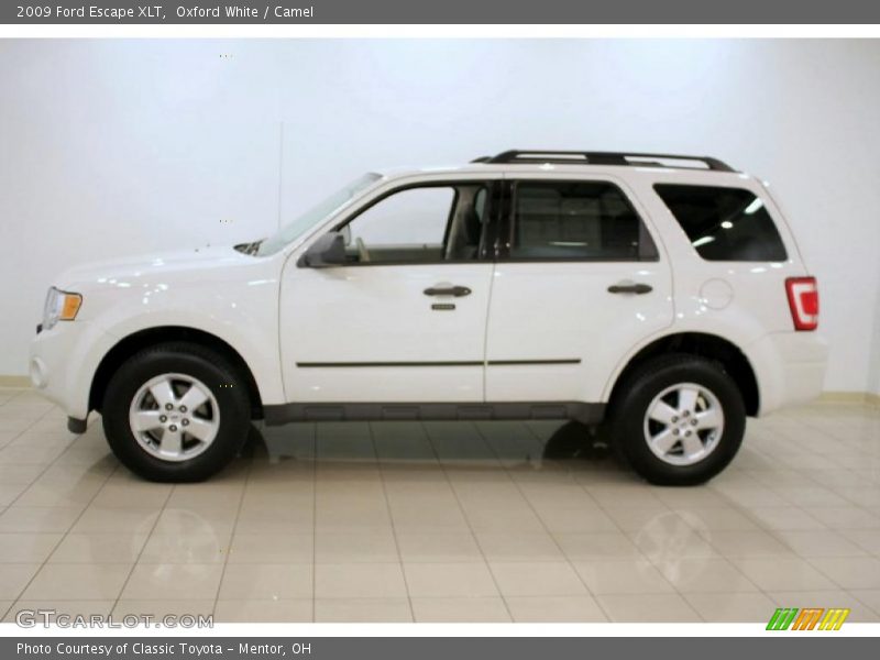 Oxford White / Camel 2009 Ford Escape XLT