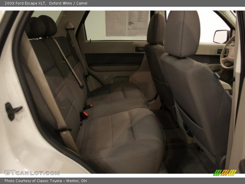 Oxford White / Camel 2009 Ford Escape XLT