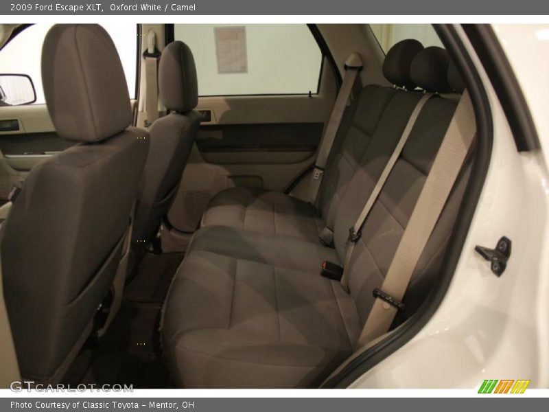 Oxford White / Camel 2009 Ford Escape XLT