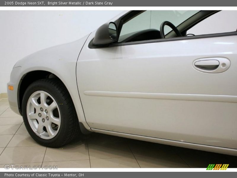 Bright Silver Metallic / Dark Slate Gray 2005 Dodge Neon SXT