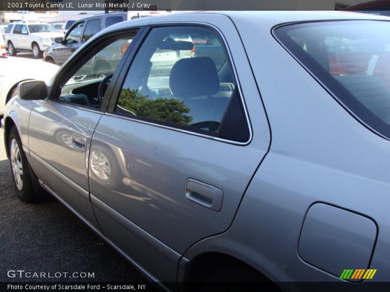 Lunar Mist Metallic / Gray 2001 Toyota Camry LE