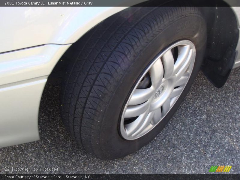 Lunar Mist Metallic / Gray 2001 Toyota Camry LE