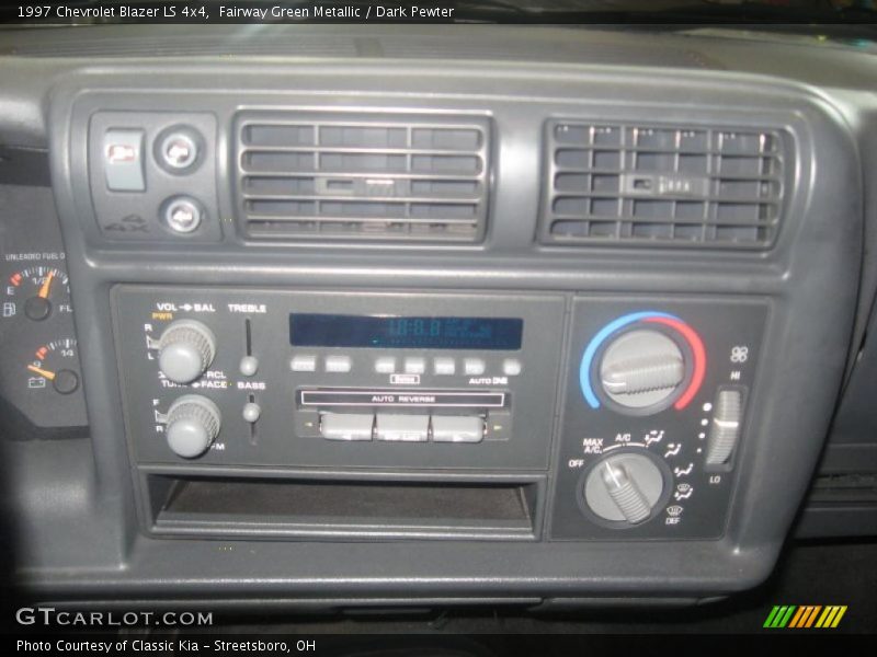 Fairway Green Metallic / Dark Pewter 1997 Chevrolet Blazer LS 4x4
