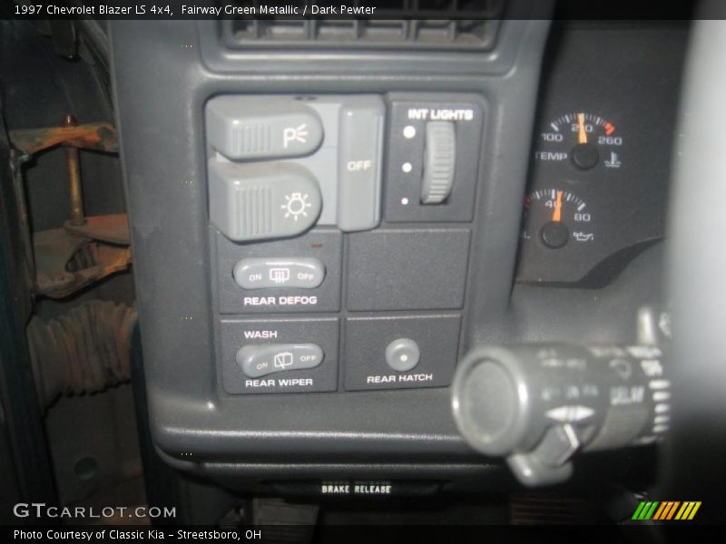 Fairway Green Metallic / Dark Pewter 1997 Chevrolet Blazer LS 4x4