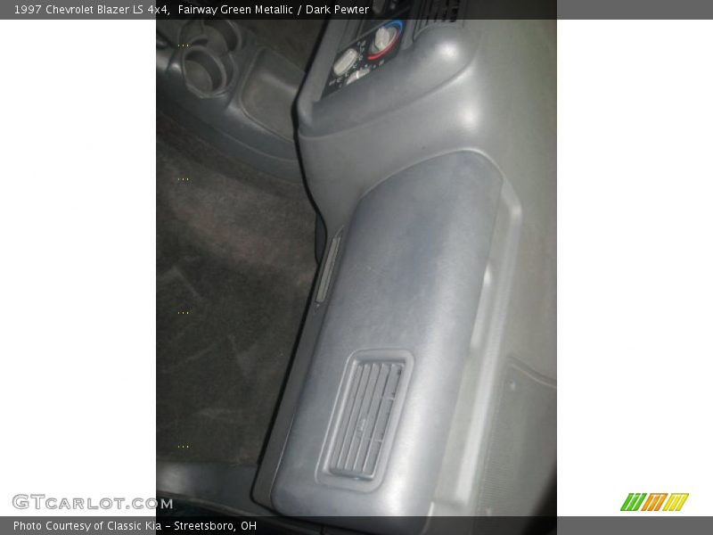 Fairway Green Metallic / Dark Pewter 1997 Chevrolet Blazer LS 4x4
