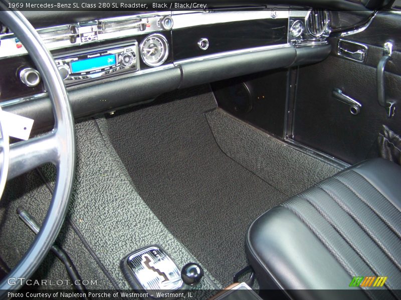 Black / Black/Grey 1969 Mercedes-Benz SL Class 280 SL Roadster