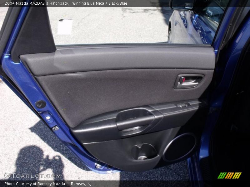 Winning Blue Mica / Black/Blue 2004 Mazda MAZDA3 s Hatchback