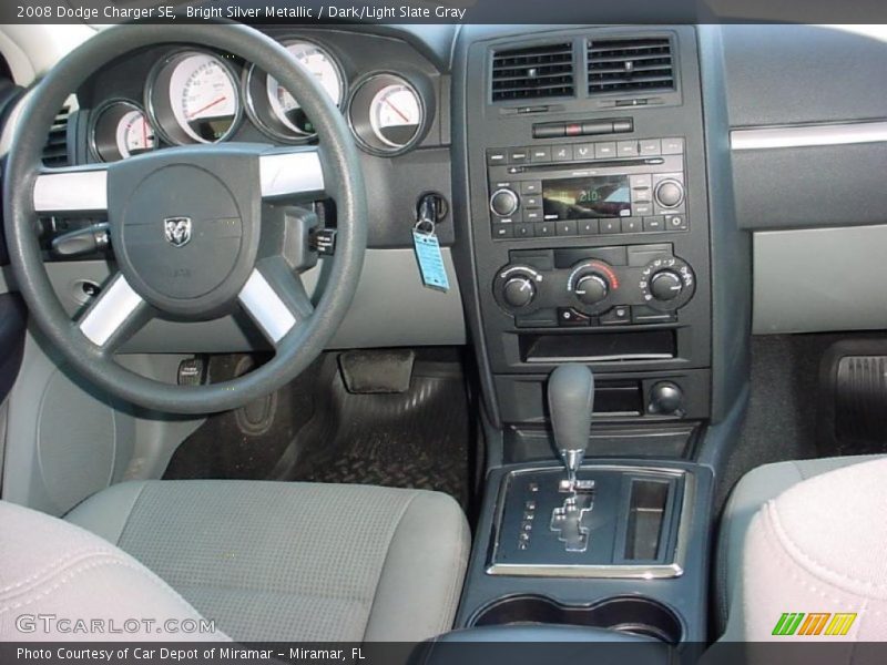 Bright Silver Metallic / Dark/Light Slate Gray 2008 Dodge Charger SE