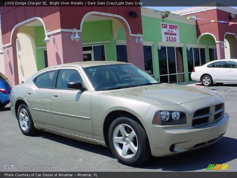 Bright Silver Metallic / Dark Slate Gray/Light Slate Gray 2009 Dodge Charger SE