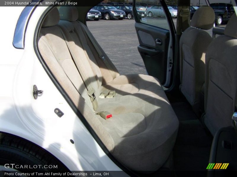White Pearl / Beige 2004 Hyundai Sonata