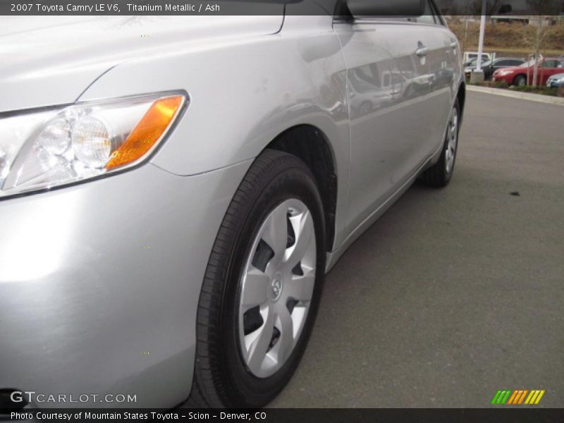 Titanium Metallic / Ash 2007 Toyota Camry LE V6