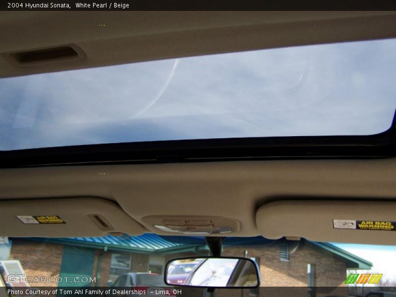 White Pearl / Beige 2004 Hyundai Sonata