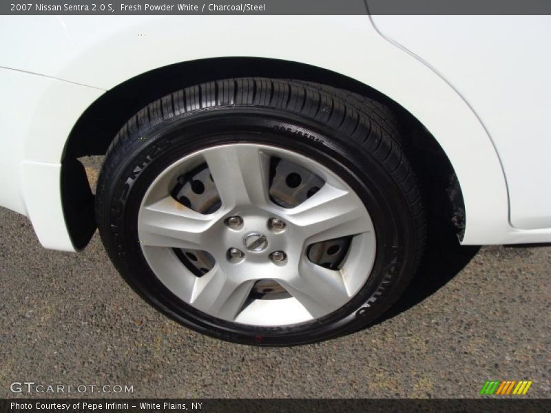 Fresh Powder White / Charcoal/Steel 2007 Nissan Sentra 2.0 S