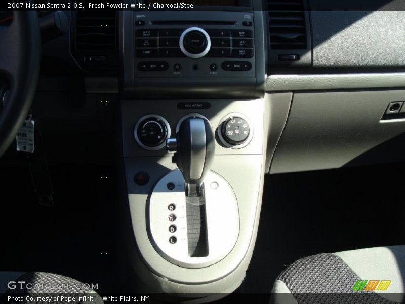 Fresh Powder White / Charcoal/Steel 2007 Nissan Sentra 2.0 S