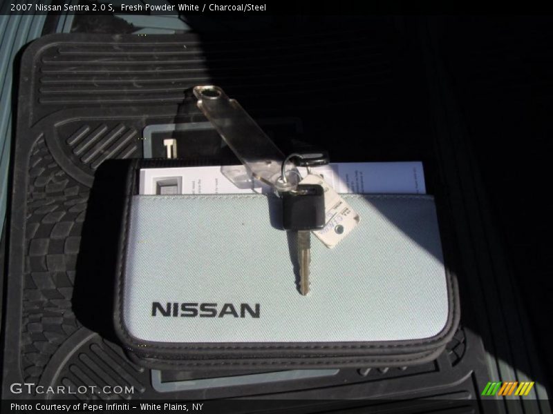 Fresh Powder White / Charcoal/Steel 2007 Nissan Sentra 2.0 S