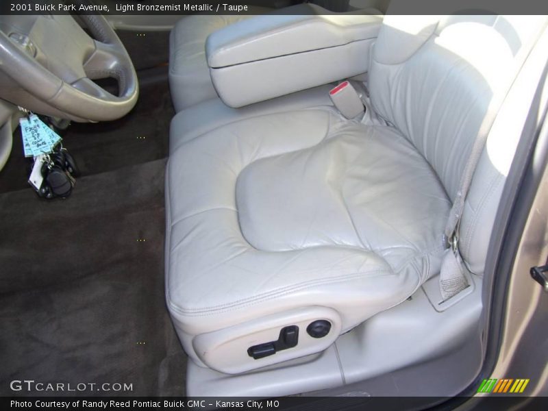 Light Bronzemist Metallic / Taupe 2001 Buick Park Avenue