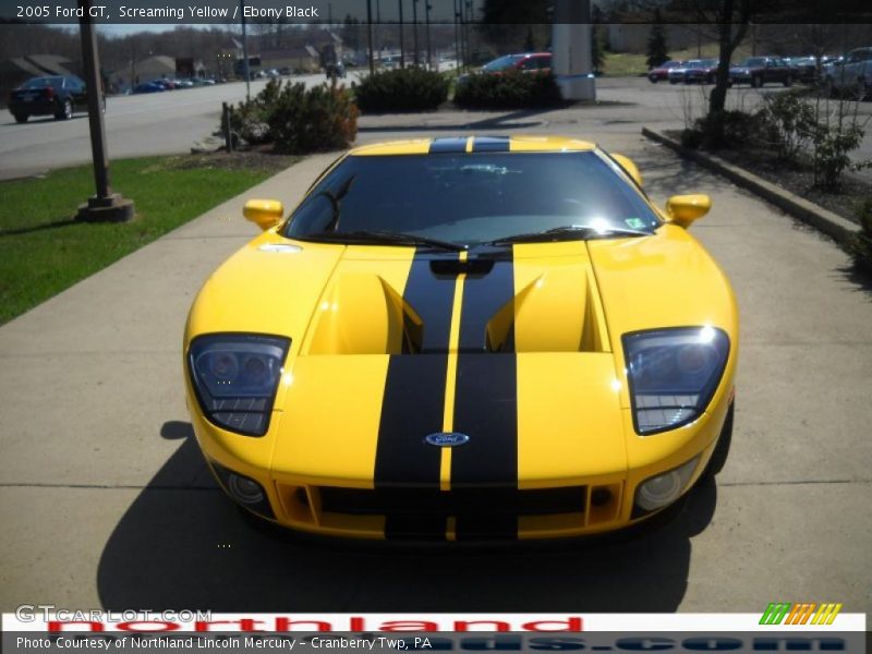Screaming Yellow / Ebony Black 2005 Ford GT