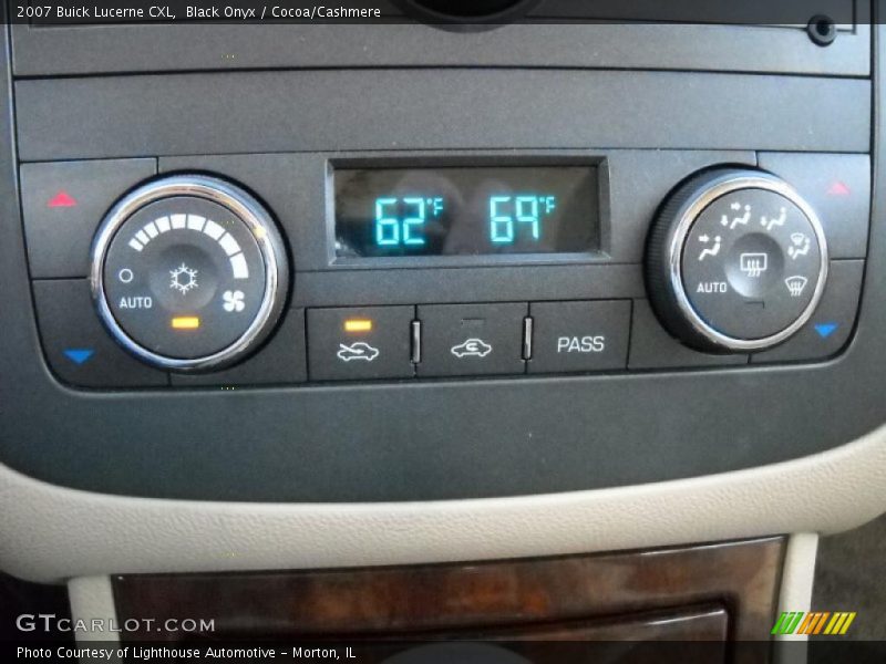 Black Onyx / Cocoa/Cashmere 2007 Buick Lucerne CXL