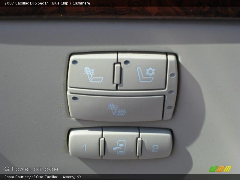 Blue Chip / Cashmere 2007 Cadillac DTS Sedan