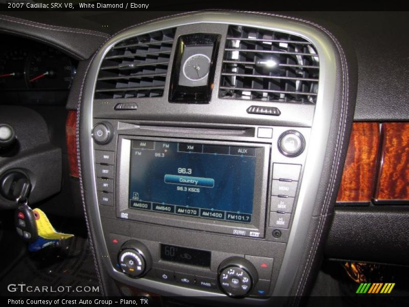 White Diamond / Ebony 2007 Cadillac SRX V8