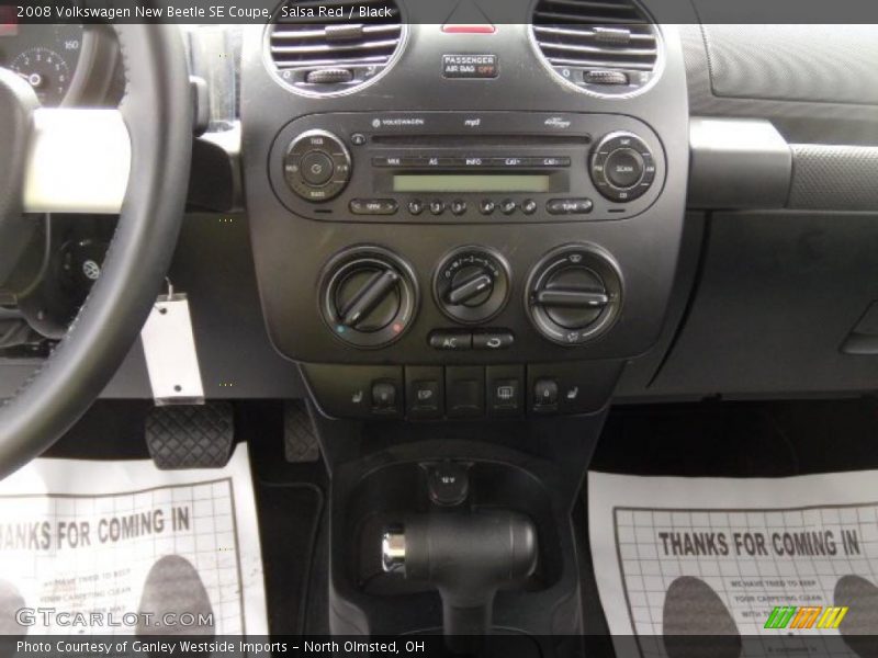 Salsa Red / Black 2008 Volkswagen New Beetle SE Coupe