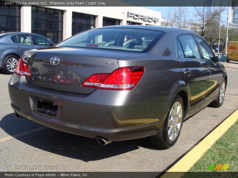 Phantom Gray Pearl / Light Gray 2007 Toyota Avalon XLS