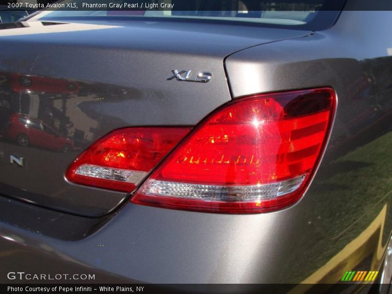 Phantom Gray Pearl / Light Gray 2007 Toyota Avalon XLS